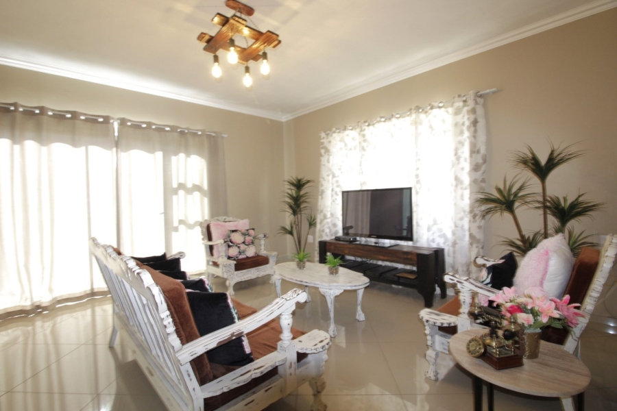 3 Bedroom Property for Sale in Wavecrest Eastern Cape